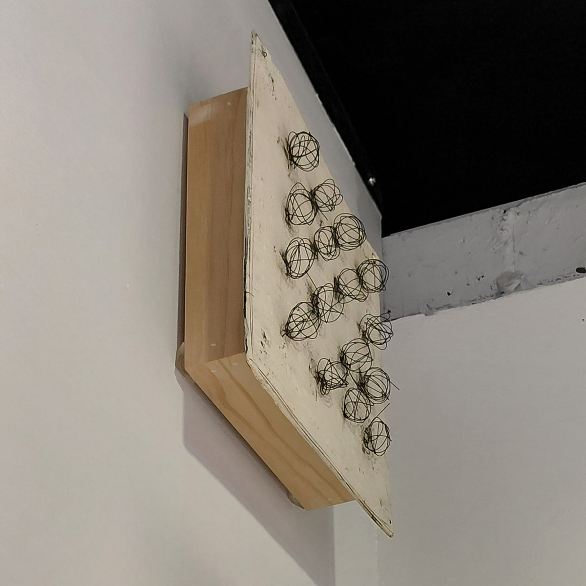 White Wall Square with 16 Wire Bundles by Lori Katz, profile view | Rebecca Myers Collection