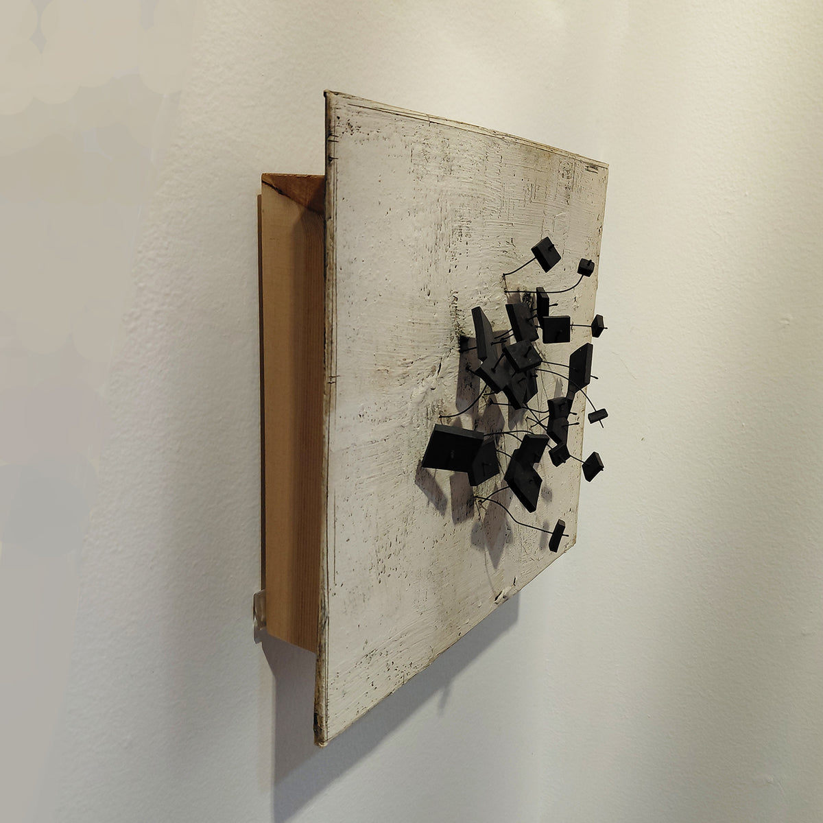 White Wall Square with Squareburst by Lori Katz, profile view | Rebecca Myers Collection
