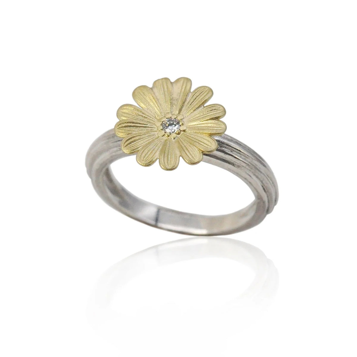 Medium Shasta Daisy Ring on triple ribbed band | Rebecca Myers Collection