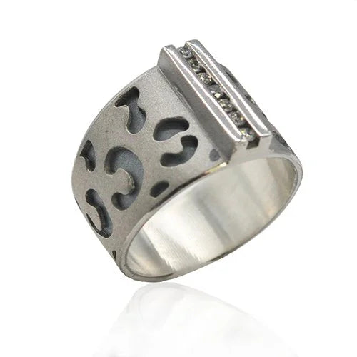 Platinum & Silver Cheetah Print Channel Set Diamond Ring | Rebecca Myers Collection